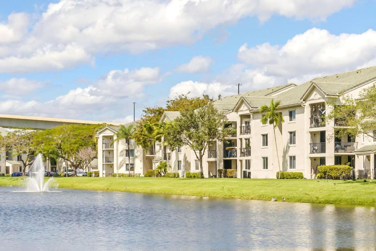 Stunning Centrally Located Apartments At New River Cove In South Florida Fort Lauderdale Dış mekan fotoğraf