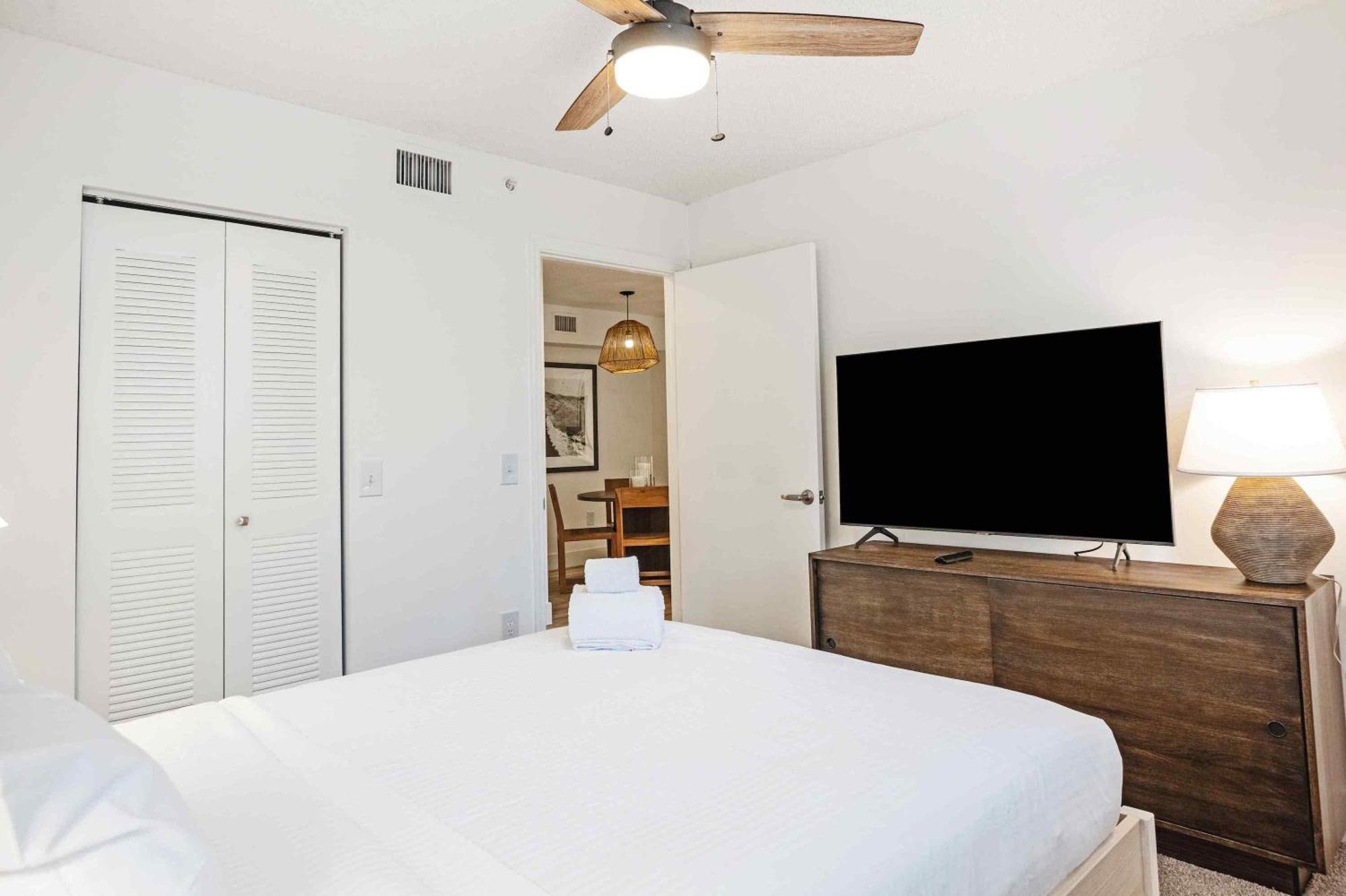 Stunning Centrally Located Apartments At New River Cove In South Florida Fort Lauderdale Oda fotoğraf